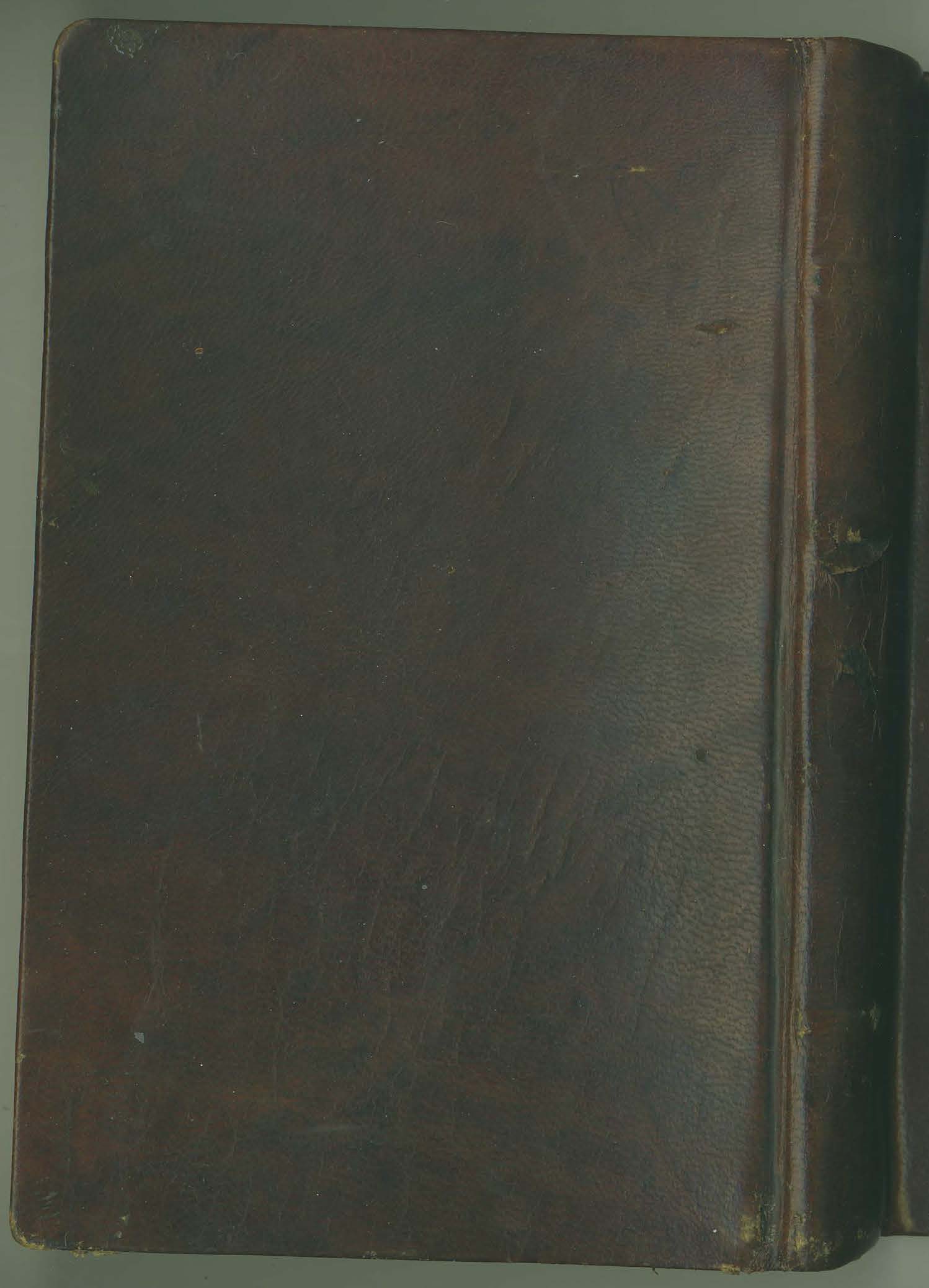 کتاب لسان عمومی اسپرانتو   تالیف : بهمن شیدانی    ناشر : تهران . چاپخانه ی فردوسی   تاریخ انتشار : طبع دوم - سال ۱۳۰۸ خورشیدی   📚 روی جلد . ⭐️ جلد چرم - جنس سخت . نمی دانم آیا این جلد بدون نوشته و مشخصات بعدا در صحافی و ترمیم به کتاب اضافه شده یا اصلی است . کتاب لسان عمومی اسپرانتو   تالیف : بهمن شیدانی    ناشر : تهران . چاپخانه ی فردوسی   تاریخ انتشار : طبع دوم - سال ۱۳۰۸ خورشیدی 📚 روی جلد . ⭐️ جلد چرم - جنس سخت . نمی دانم آیا این جلد بدون نوشته و مشخصات بعدا در صحافی و ترمیم به کتاب اضافه شده یا اصلی است .